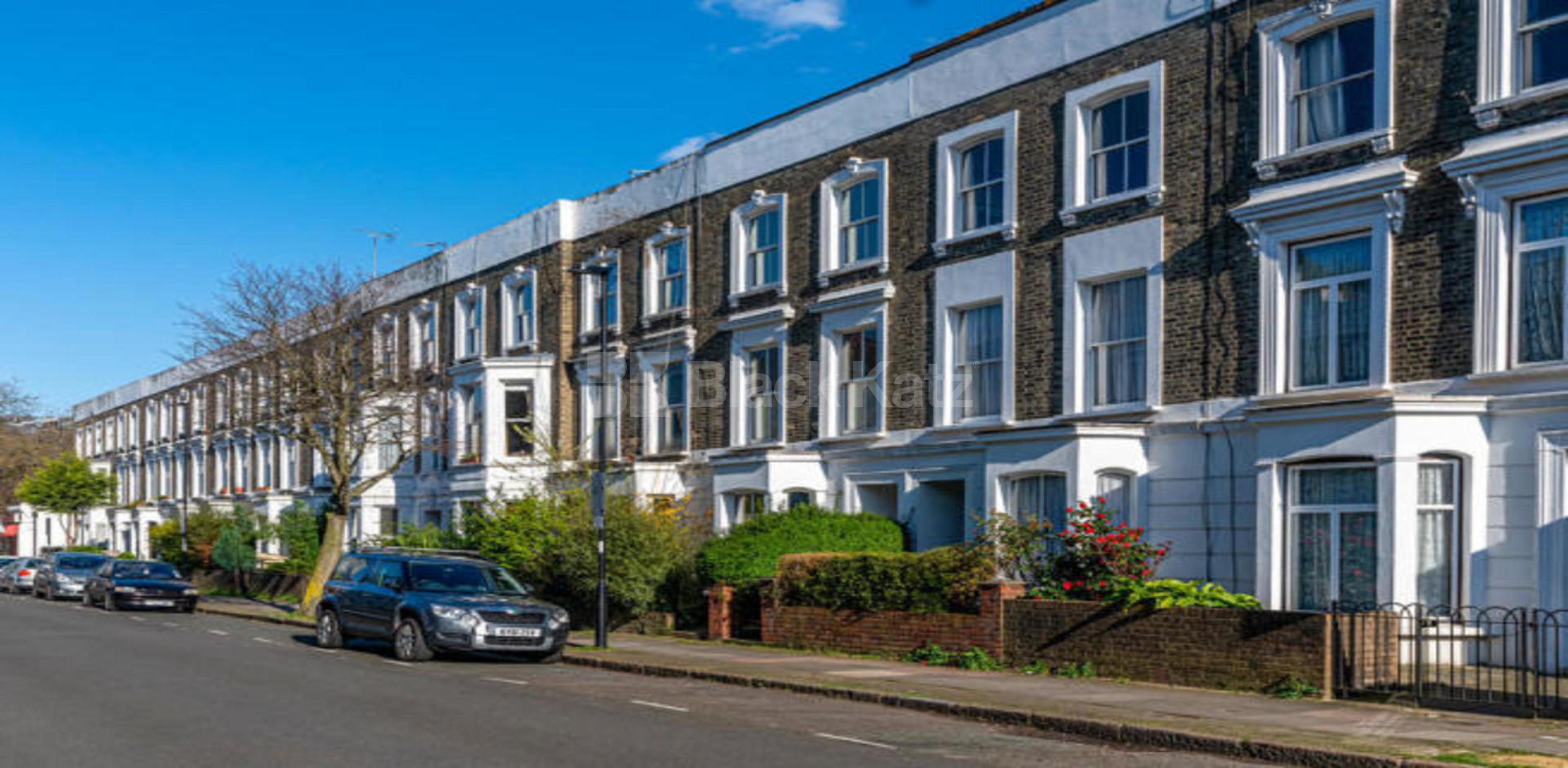 Recently partly renovated house house with six double bedrooms Jackson road, Holloway N7
